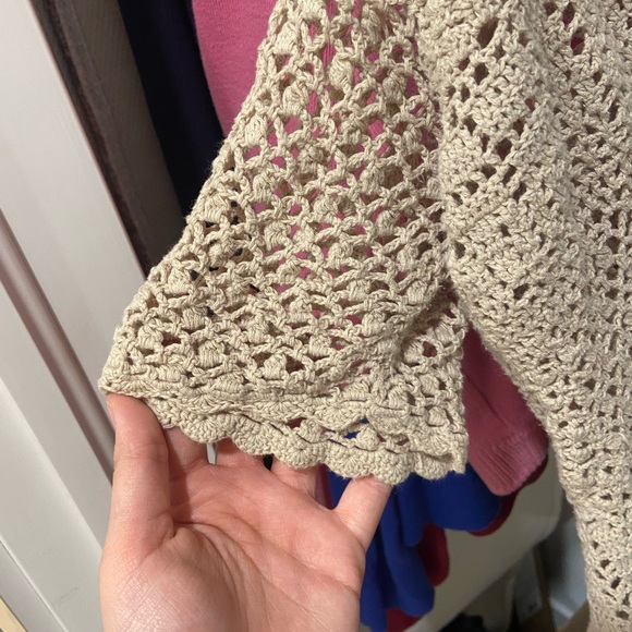 Lindor Beige Crochet Cardigan - Picture 2 of 3